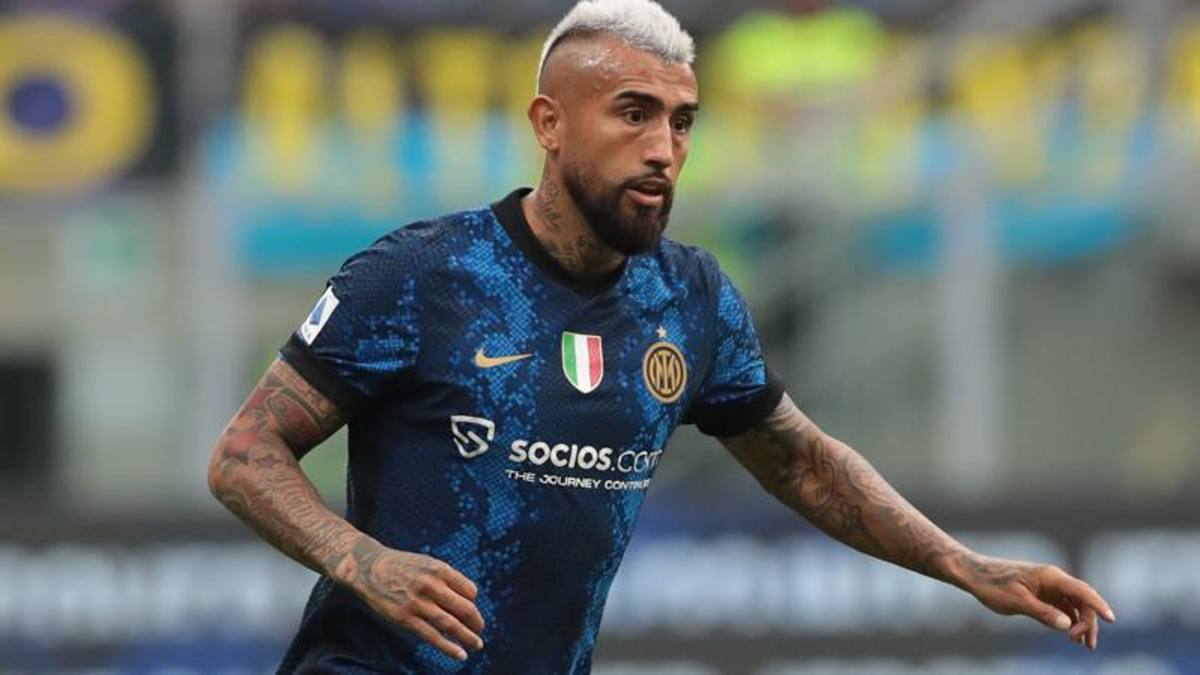 Gazzetta – Inter, Vidal risolve il contratto e incassa 3,5 milioni. Resta il nodo Sanchez