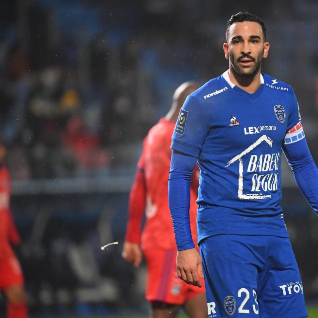 L’Équipe – Ufficiale il prolungamento di Adil Rami con Troyes