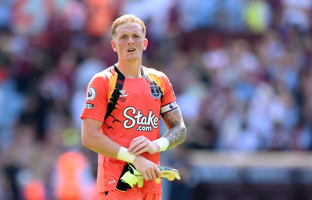 Fabrizio Romano: L’Everton vuole prolungare il contratto di Jordan Pickford, come conferma Frank Lampard: “T…