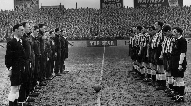 Cosa è successo al calcio nel Regno Unito dopo la morte di re Giorgio VI?