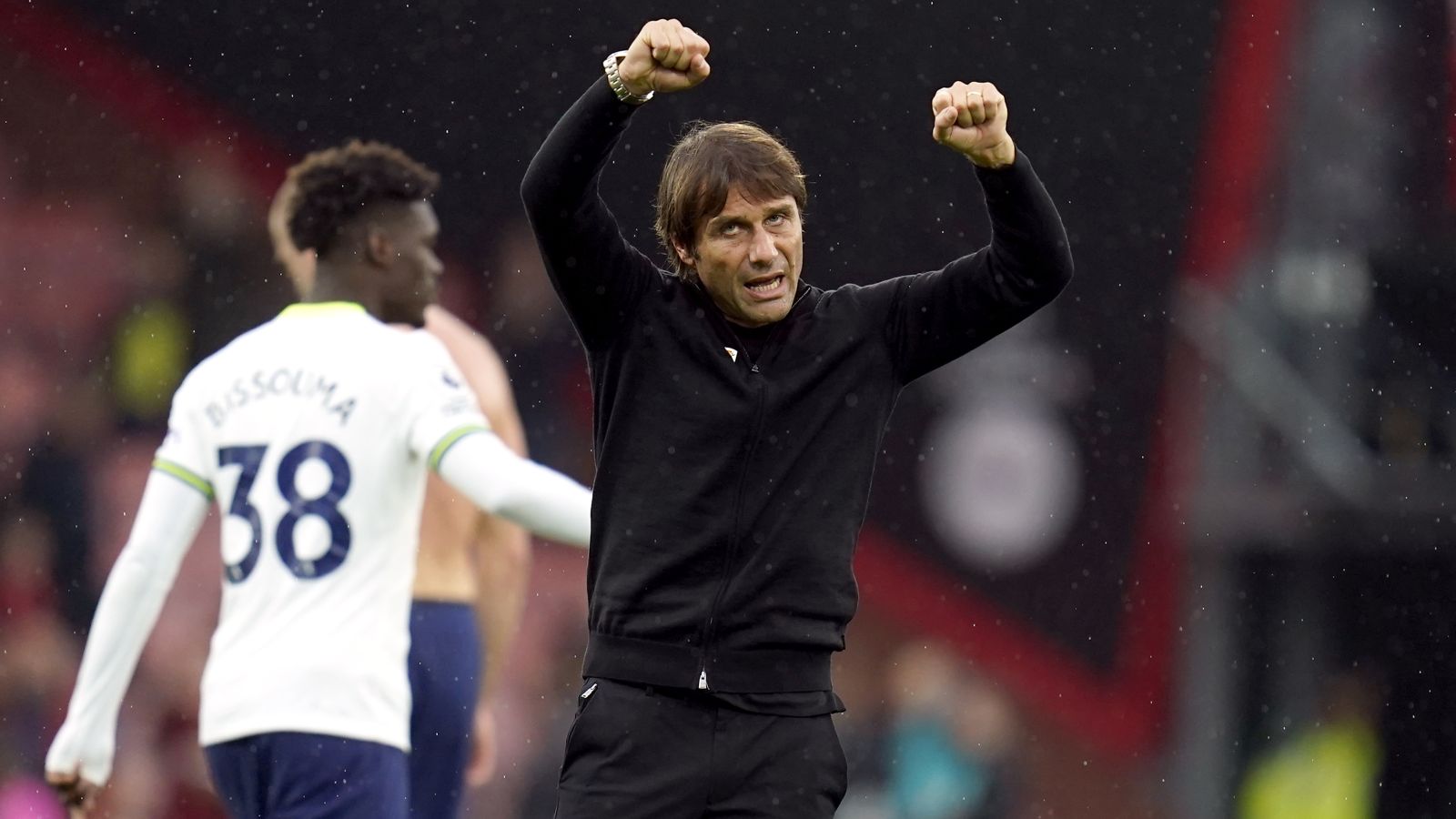 Antonio Conte si è dilettato per la rimonta nel secondo tempo quando il Tottenham ha “iniziato a giocare male”