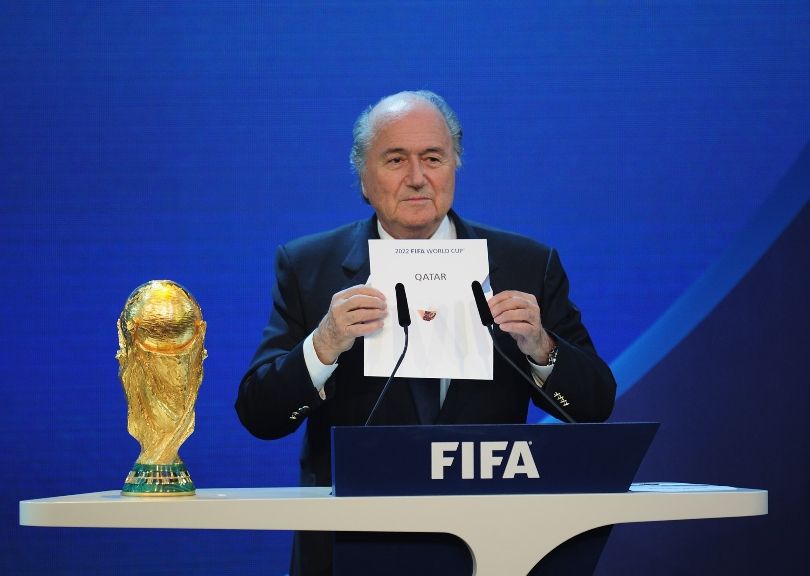 “E’ stata una cattiva scelta” – Sepp Blatter ammette che assegnare la Coppa del Mondo al Qatar è stato un errore