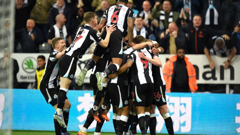 ‘Sono abbastanza sicuro’: Ashley Williams pensa che il giocatore del Newcastle si stia sentendo frustrato