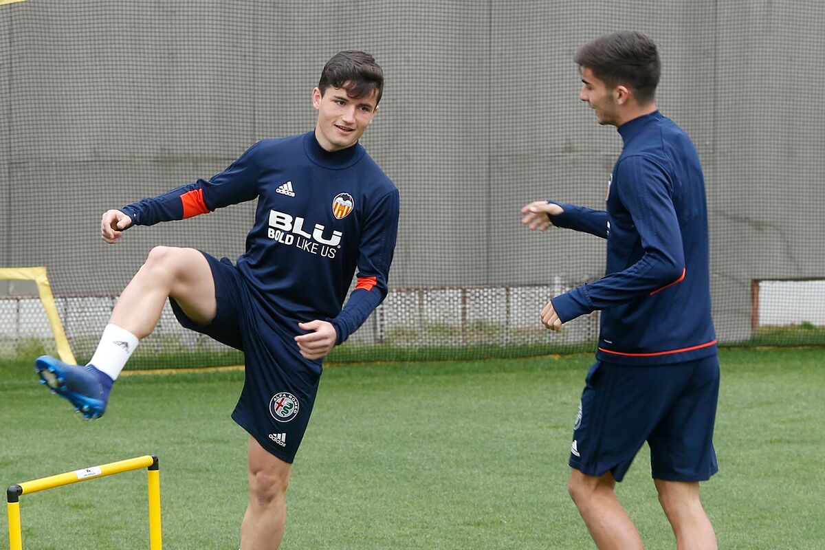 Valencia CF: Ferran e Guillamn: dai festeggiamenti per il gol di Iniesta alla fontana del villaggio ai Mondiali in Qatar