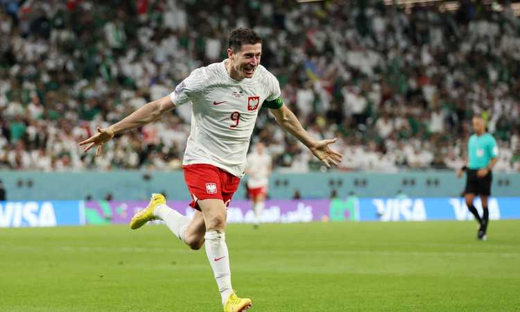 La previsione di Lewandowski: ‘So già chi vincerà il prossimo Pallone d’Oro. Ci ho anche parlato’ | Estero