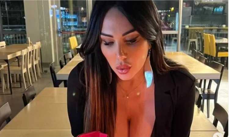 Il Napoli perde ma il compleanno di Marika Fruscio tira su i tifosi azzurri: ‘E se vinciamo lo scudetto…’ FOTO | Gossip