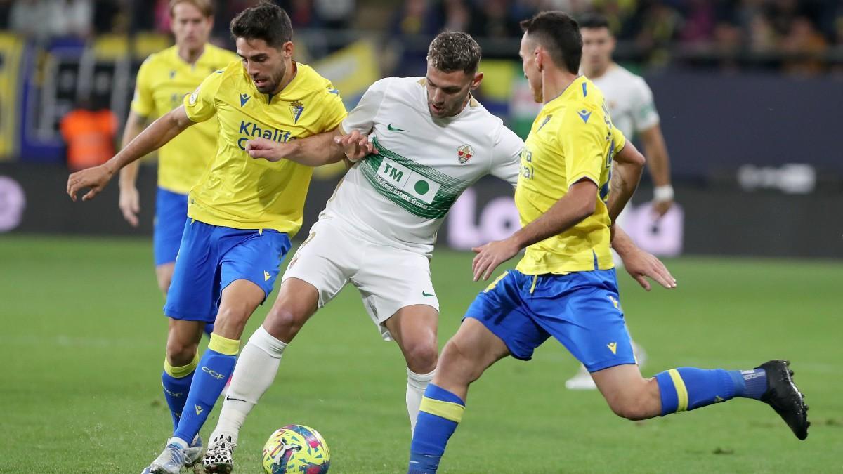 Sintesi e gol di Cádiz-Elche (1-1), appartenente alla 17° giornata di LaLiga Santander 2022-2023