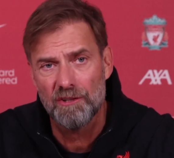 Video: “Devo dirtelo di nuovo?”  – L’agitato Jurgen Klopp attacca il giornalista per aver posto una domanda relativa al trasferimento