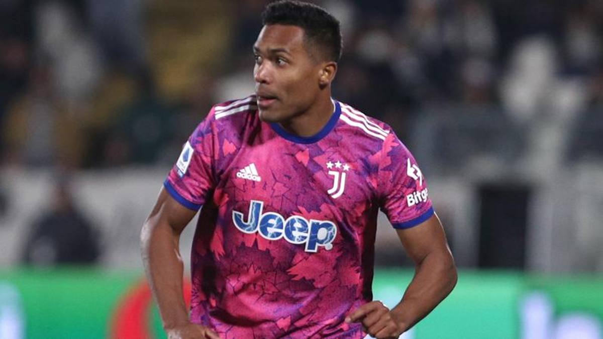 Alex Sandro-Juve, la Clausola per il Rinnovo: Allegri lo Vuole Titolare