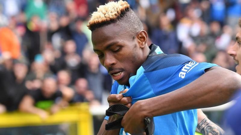 Gazzetta – Victor Osimhen, il Psg lo vuole: anche Paredes e Icardi nella trattativa per il Napoli