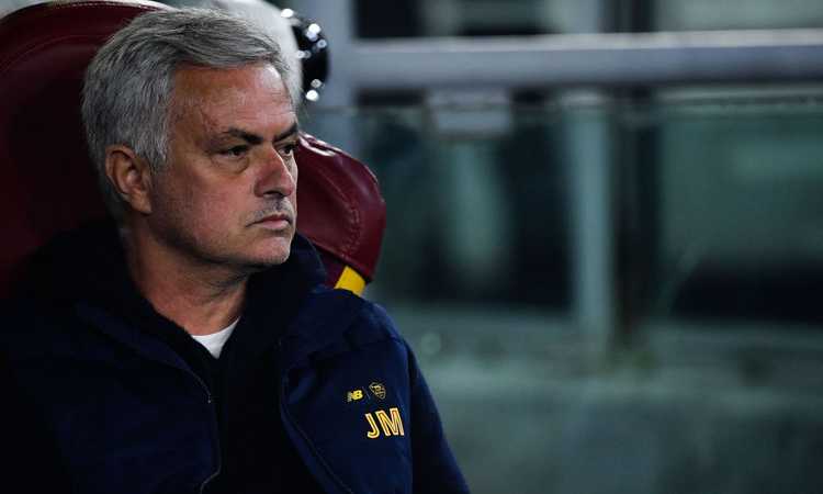 Roma, Mourinho: ‘Dybala alla Juve aveva perso fiducia’. Poi scherza: ‘Non c’è Cassano?’ | Europa League