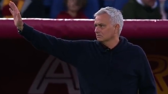 Serie A: Mourinho di fronte ai cori razzisti dei ‘suoi tifosi’: “I miei amici non si toccano”