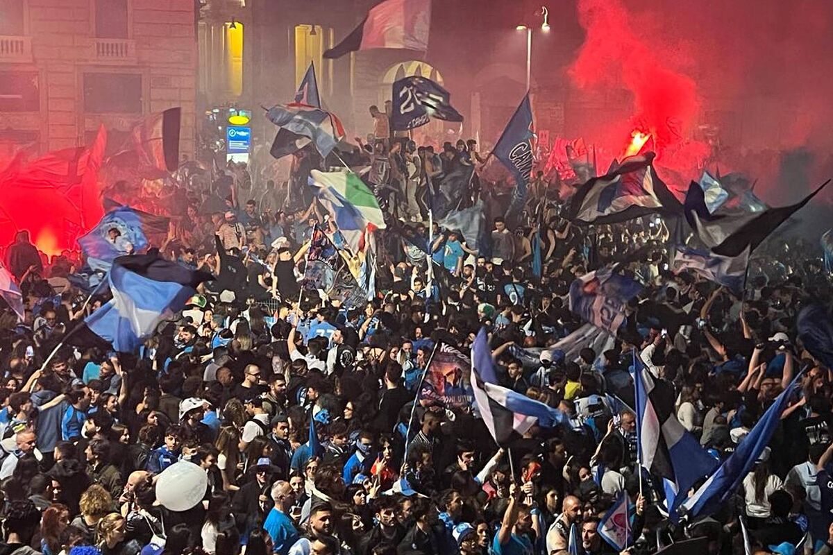 Serie A: Un morto e tre feriti da pallottole nella festa dello ‘Scudetto’ a Napoli