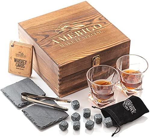 Amerigo Whisky Stones Set di Regalo di 2 Bicchieri da Whiskey – Regalo Uomo – Regali per Lui – Idee Regali per Papà – Set di 8 Granito Cubetti di Ghiaccio Riutilizzabili – Whisky Pietre – Set Barman – idea regalo udinese