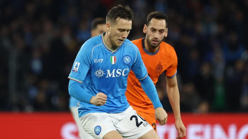 Corriere dello Sport – Zielinski in scadenza a Napoli, via all’asta tra Inter e Juve: le cifre