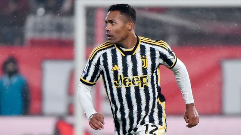 Tuttosport – Juve-Napoli con Alex Sandro e senza Gatti? I dubbi di Allegri