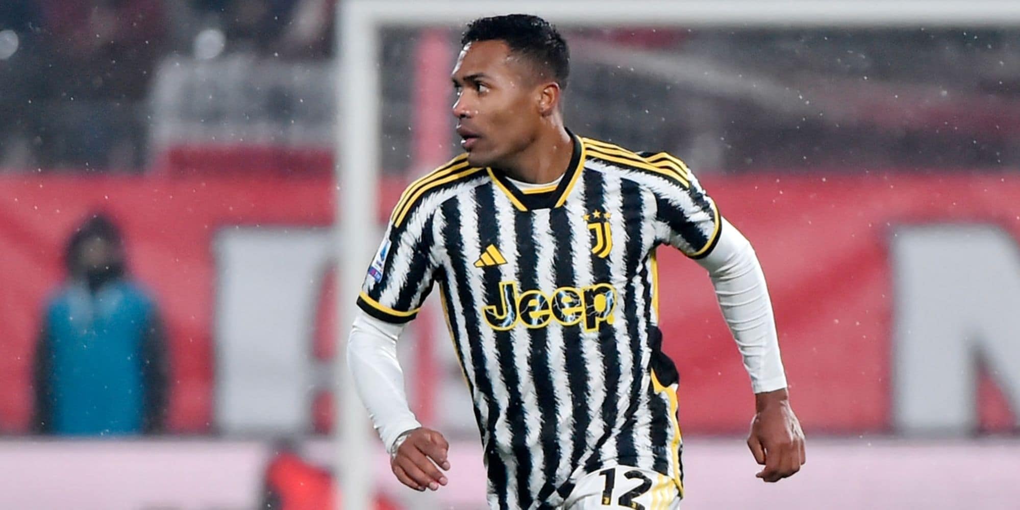 Tuttosport – Juve-Napoli con Alex Sandro e senza Gatti? I dubbi di Allegri