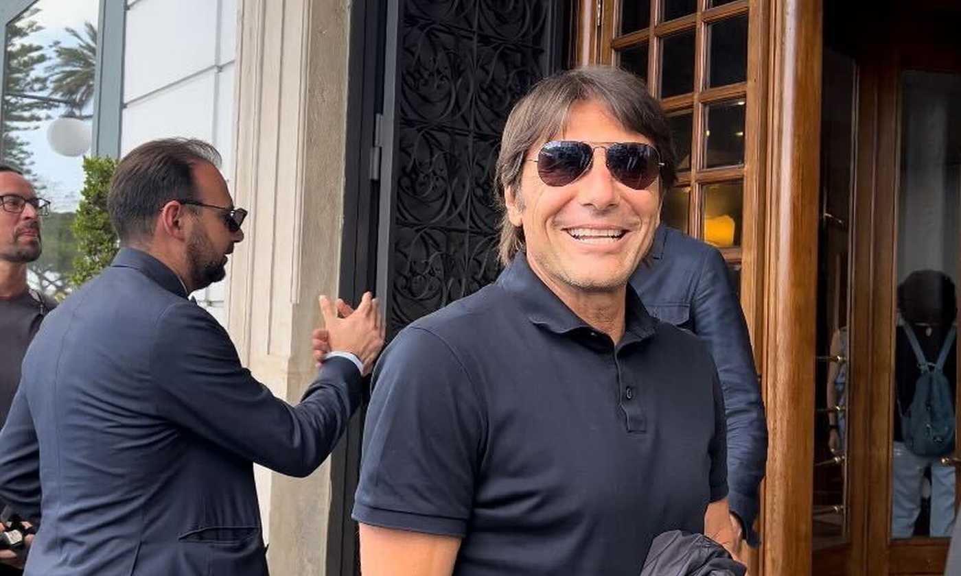 Conte è arrivato a Napoli: le prime parole, le FOTO e i VIDEO|Primapagina