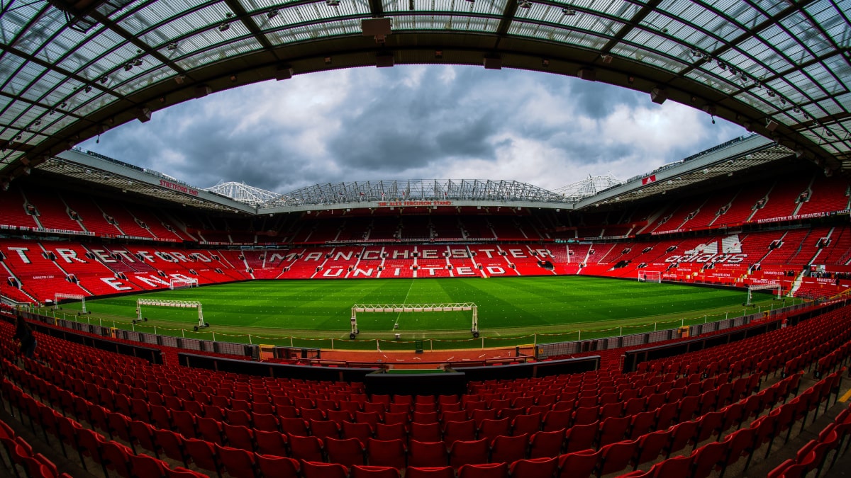 I diritti sul nome dello stadio dell’Old Trafford sono in discussione