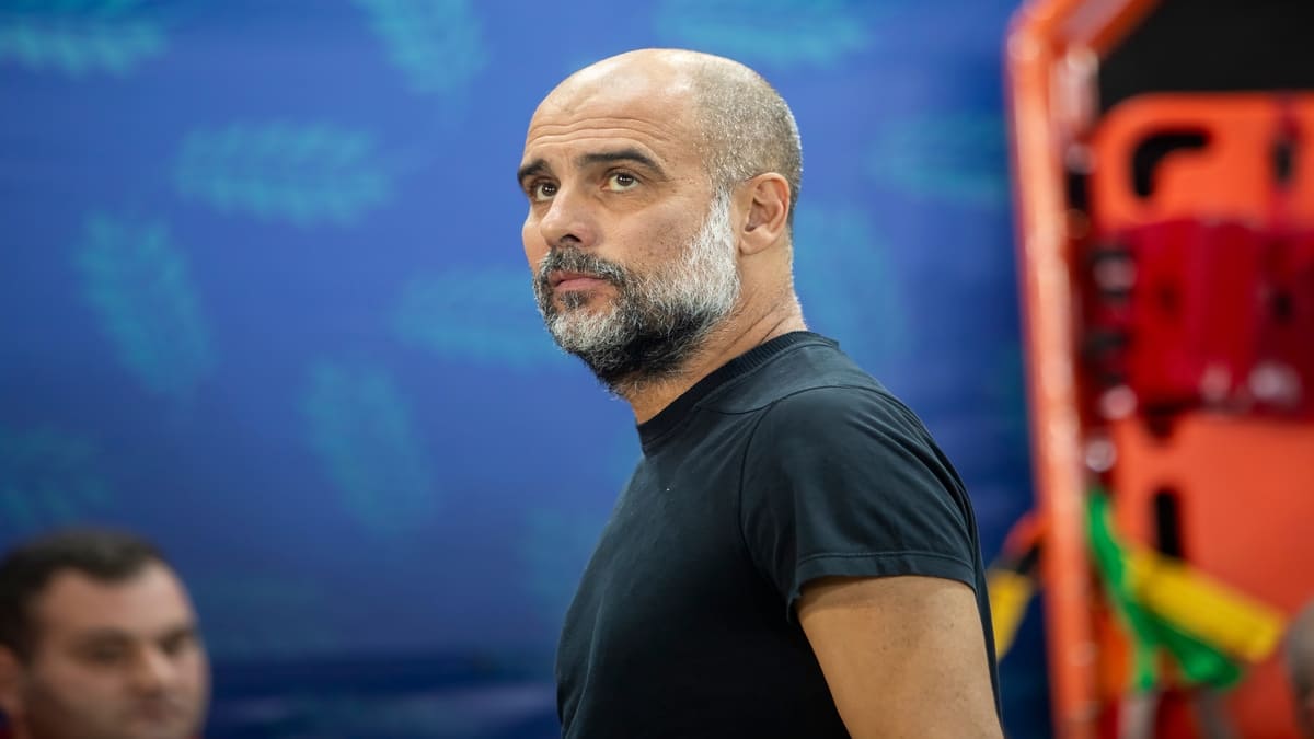 Il capo del Manchester City, Al Mubarak, discuterà con Guardiola sul suo futuro