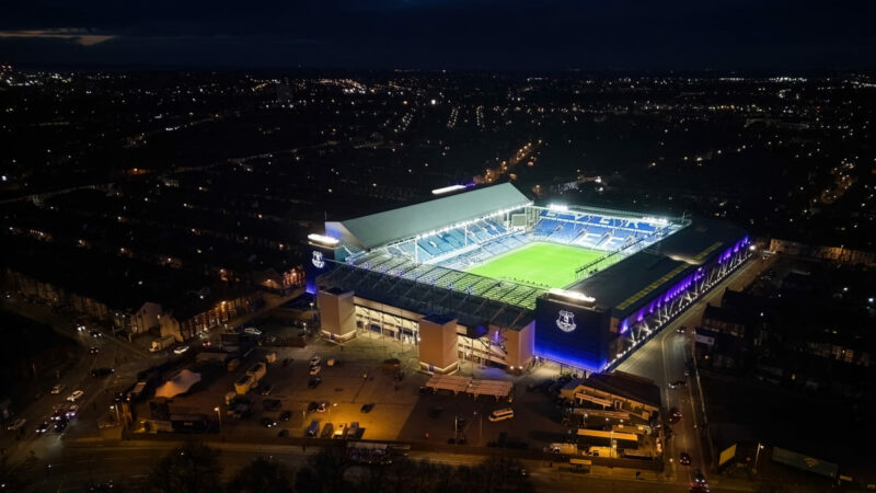 L’Everton concede un periodo di esclusività al Friedkin Group