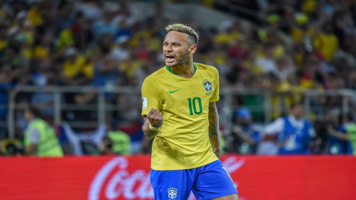 Neymar smentisce che si parli di un ritorno del Santos