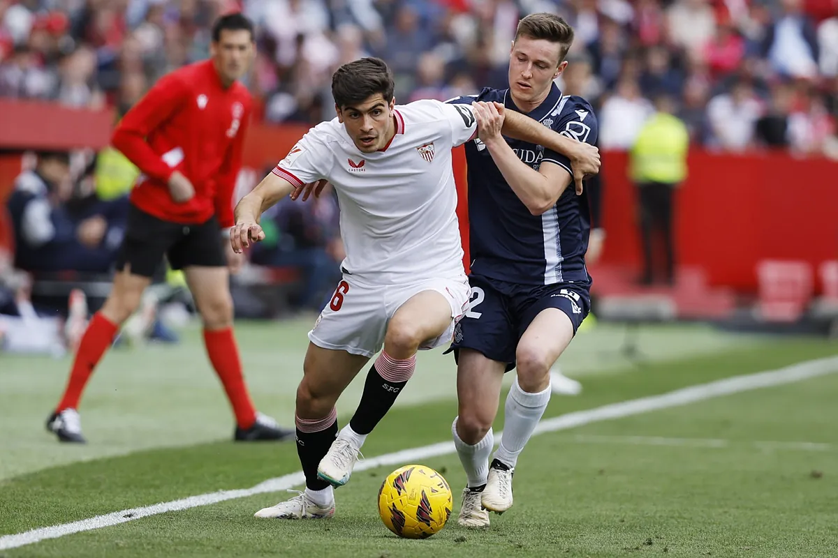 Sevilla FC: Juanlu, allievo di Jesús Navas, segue le sue orme con la nazionale