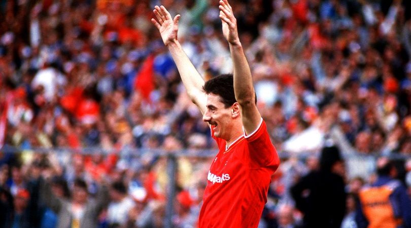 “Ian Rush è responsabile di una cicatrice che ho dal 1986. Un chiodo conficcato nella mia testa” – Il conduttore televisivo rivela tutto a FFT