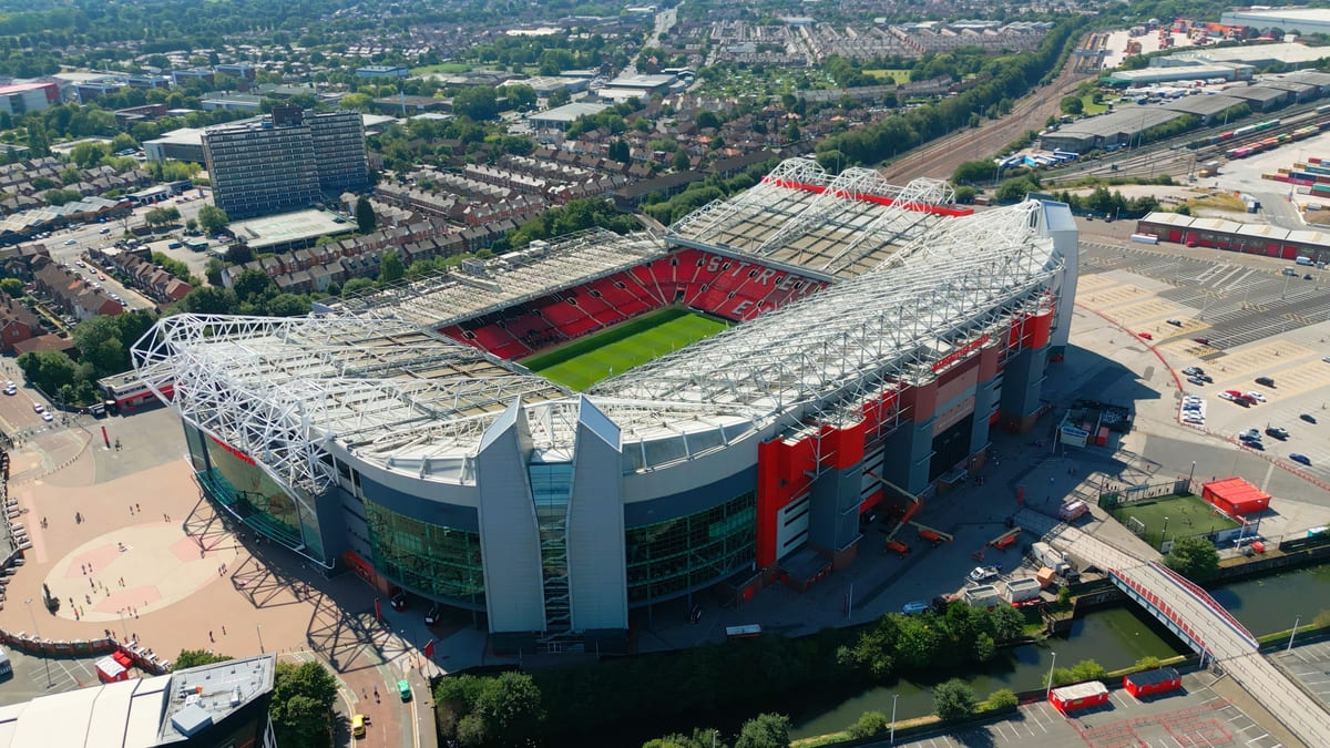 Il Manchester United è propenso a lasciare Old Trafford e a costruire un nuovo stadio da 100.000 posti