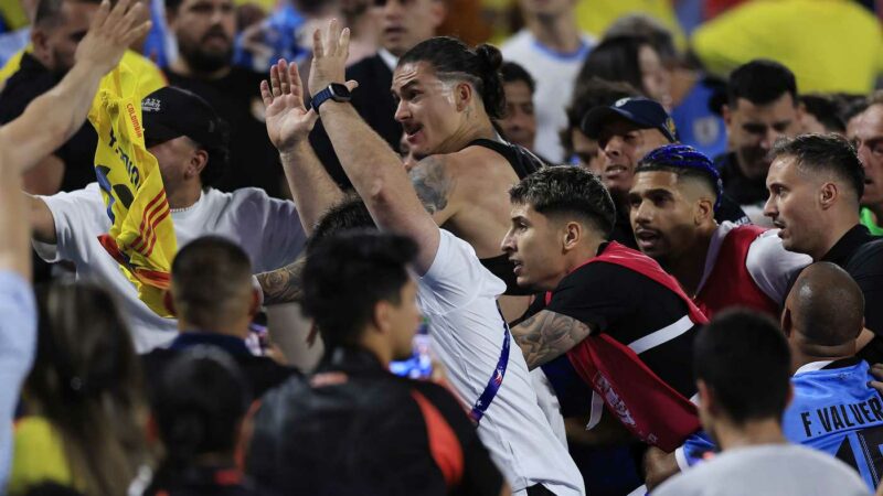 Vergogna in Copa America, rissa fra tifosi colombiani e calciatori dell’Uruguay. Nunez senza freni VIDEO|Primapagina