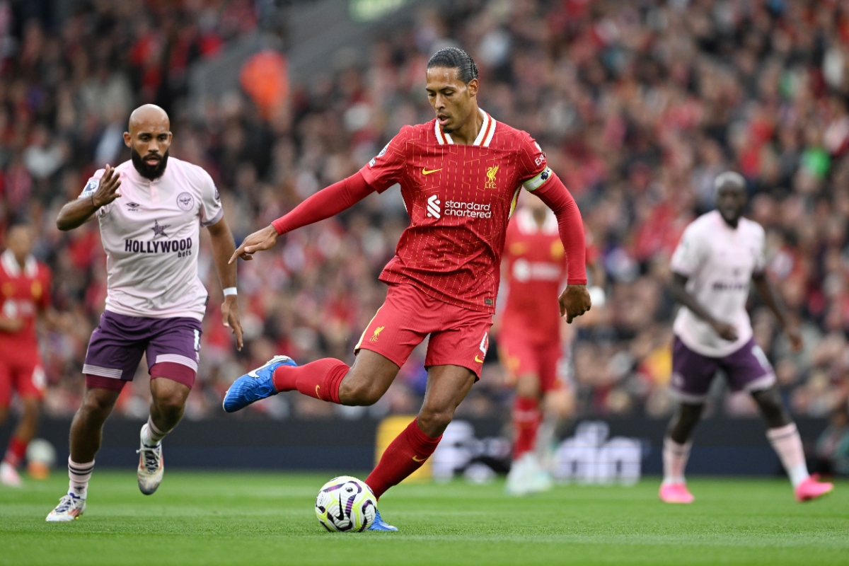 Virgil van Dijk risponde ai paragoni Klopp-Slot dopo la vittoria del Liverpool