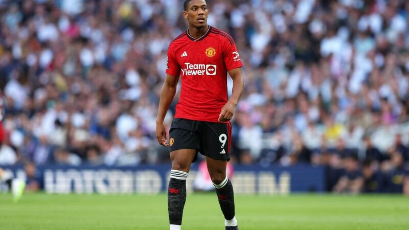 Anthony Martial si dirige in Grecia per completare il passaggio all’AEK