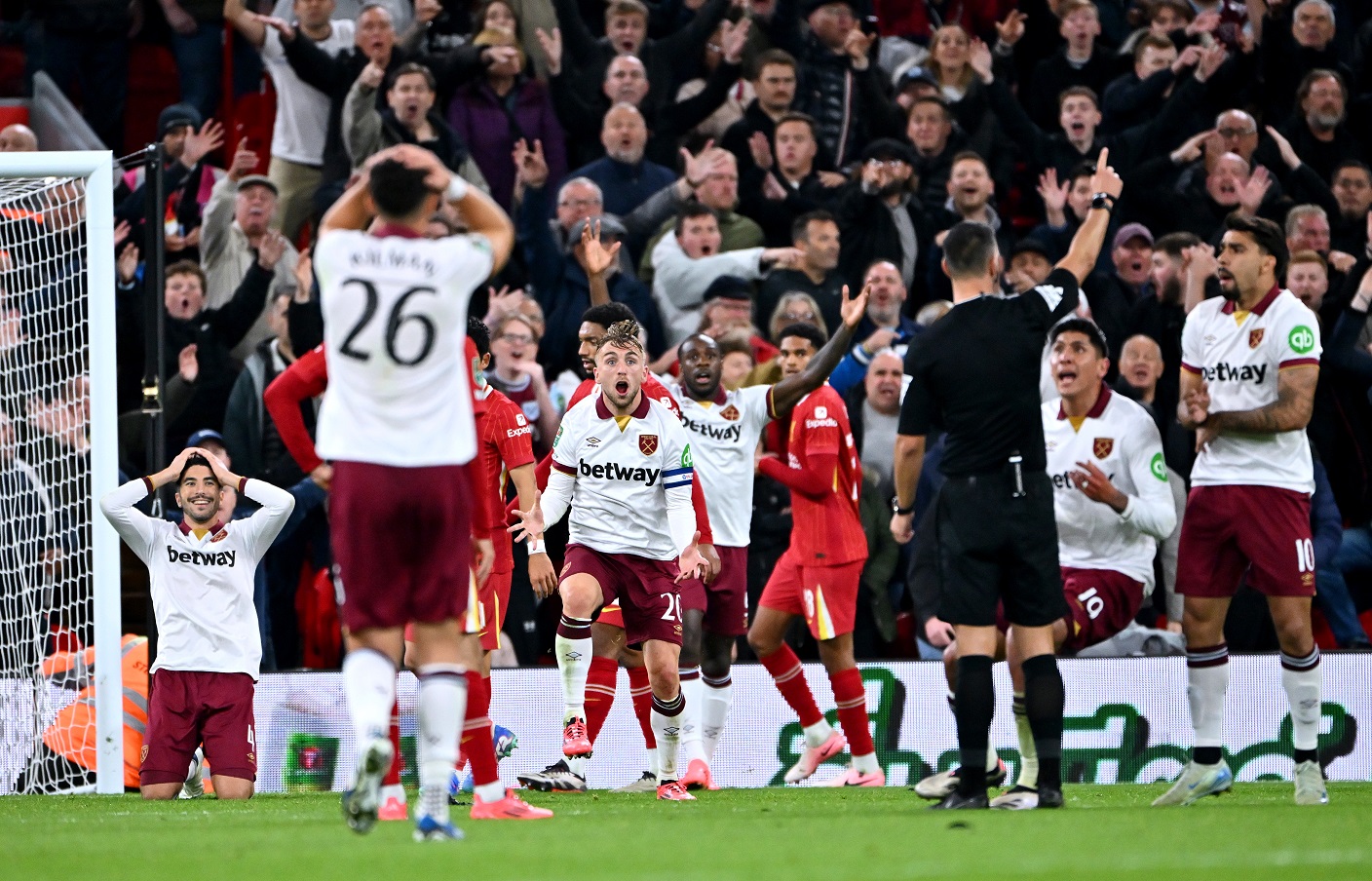 Carragher accusa un uomo di essere il responsabile dei problemi