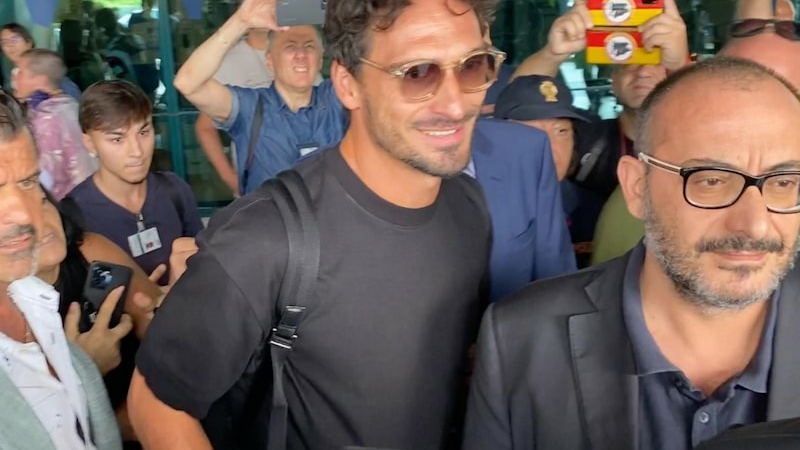 Corriere dello Sport – Hummels è sbarcato a Roma: ora visite e firma