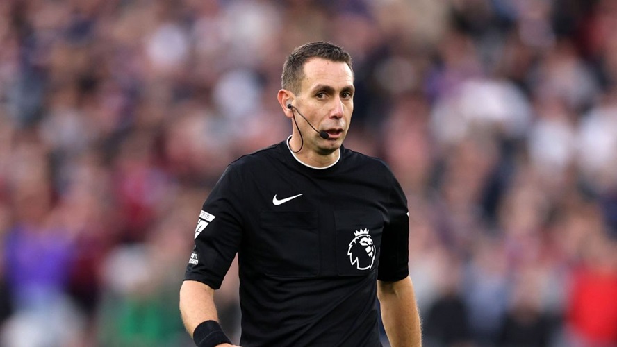 Il PGMOL sospende David Coote dopo che è emerso il video dell’arbitro che insulta il Liverpool e Jurgen Klopp (Video)