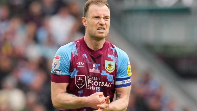 Burnley riporta Barnes a casa