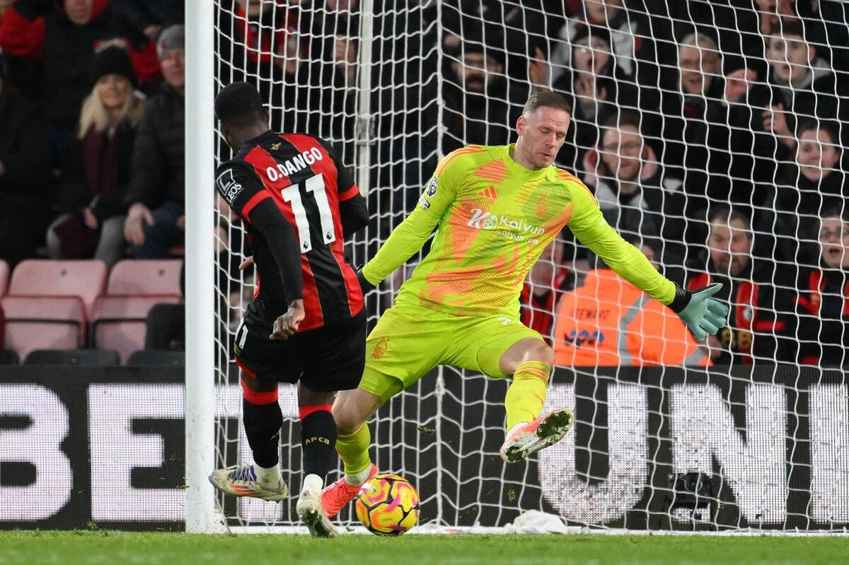 Ouattara realizza una tripletta mentre il Bournemouth martella il Forest